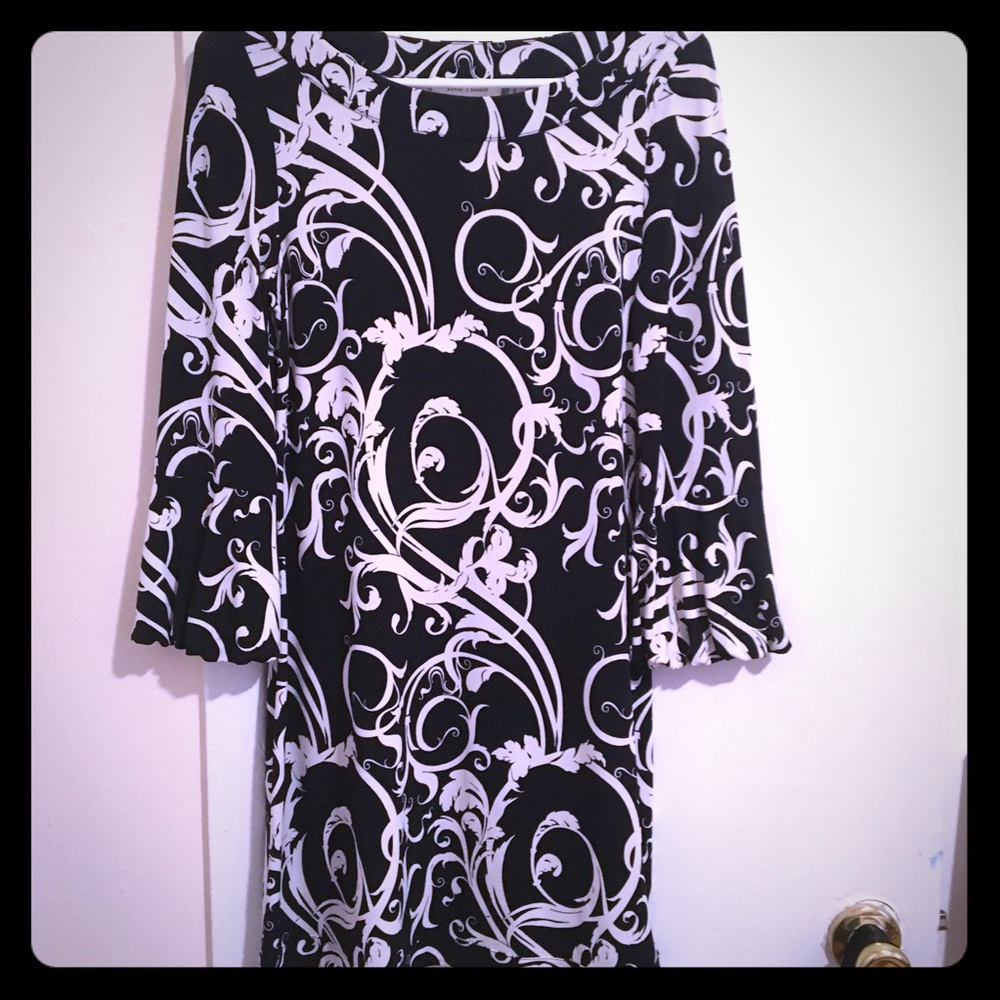 Black and White above the knee dress